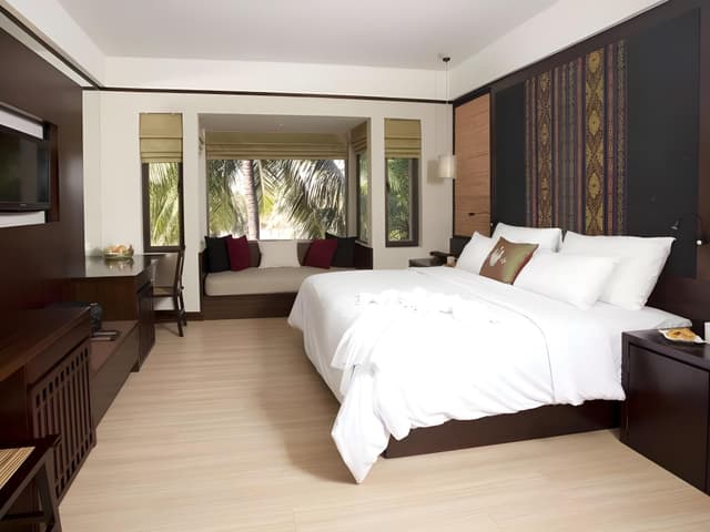 Superior King Bed