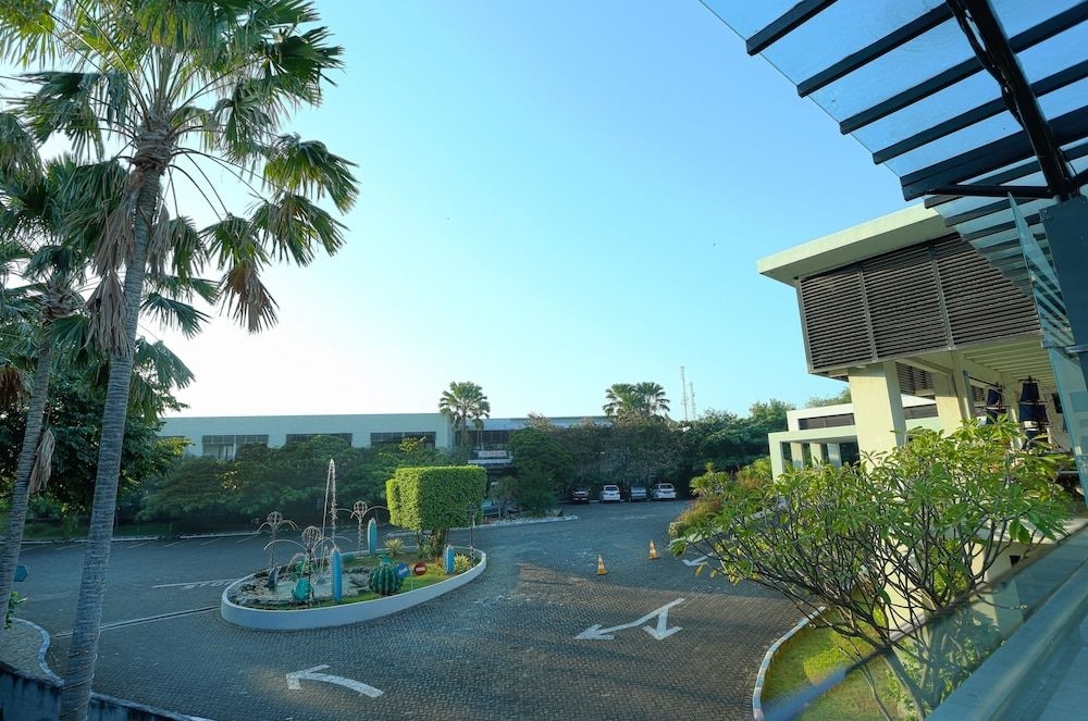Tanjung Kodok Beach Resort2