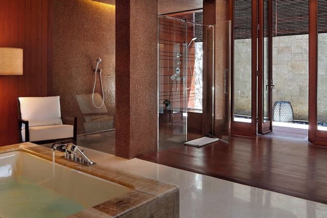 3-Bedroom Mansion, Private Pool