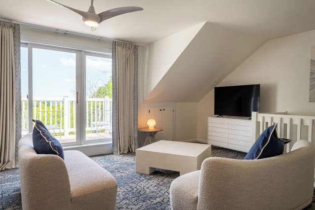 Executive Room, 2 Bedrooms, Balcony, River View