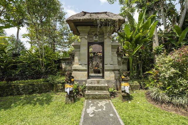 One Bedroom Wooden Villa Jatayu