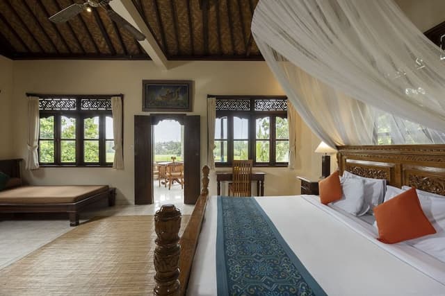 Grand Deluxe Rooms