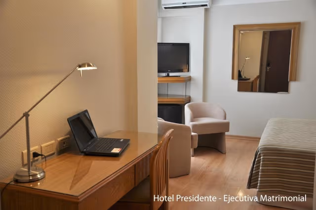 Executive Queen Room