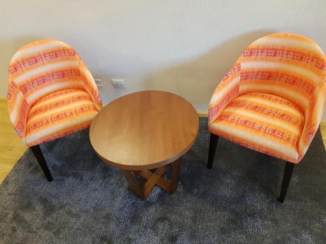 Jr Suite