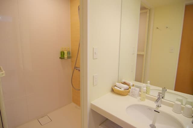 Main Wing “SUNSHINE GARDEN” Standard Room Ocean View (shower unit)