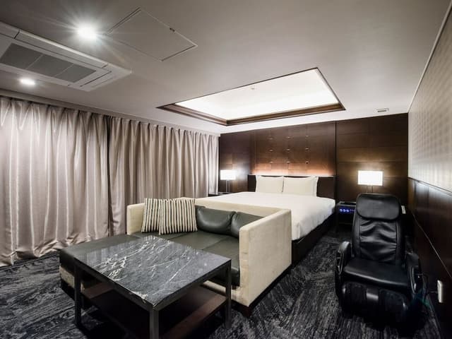 Premier Double Room, Smoking