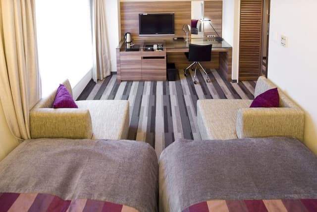 Standard Twin Room, Smoking