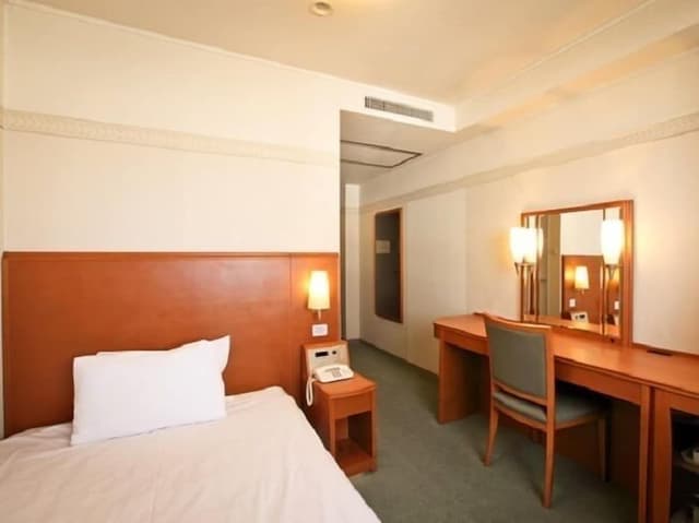 Semi-double Room