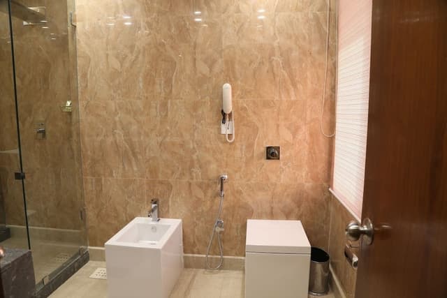 Suite (Ashok Heritage)