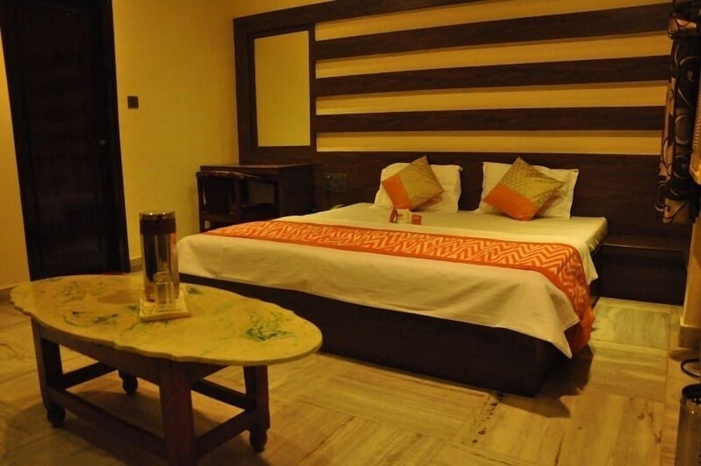 Hotel Surbhi0
