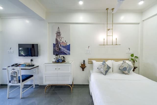 Premier Room