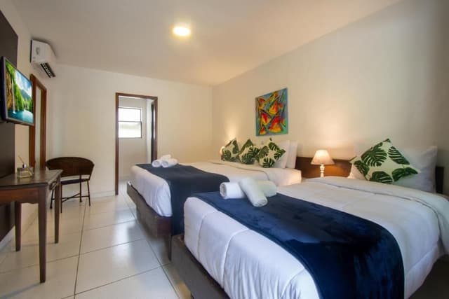 Triple Room