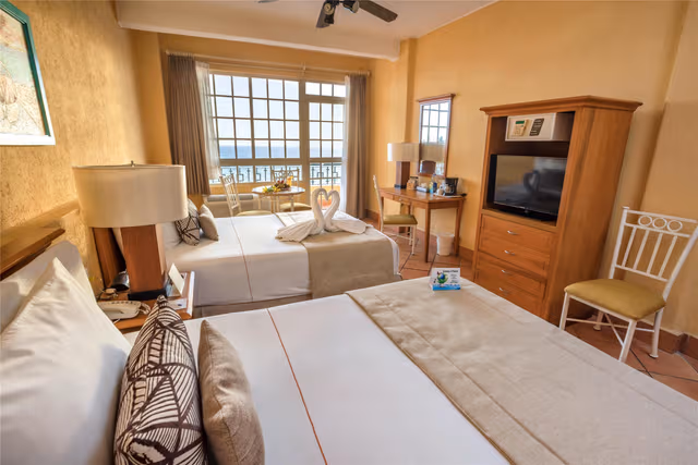 Suite-2 Double Beds, Non-Smoking, Full Breakfast