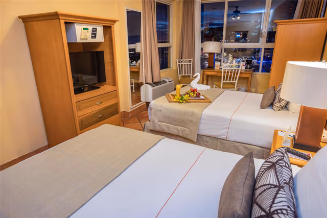 2 Double Beds, Smoking Room, Full Breakfast