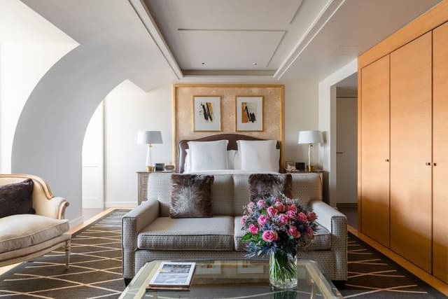Suite, 1 King Bed (Loft)
