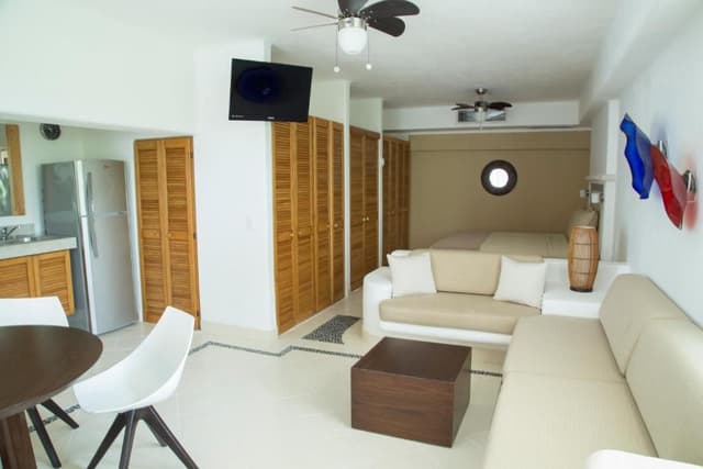 Standard Suite