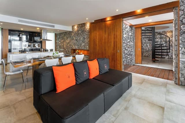 Royal Oceanfront Pool Villa