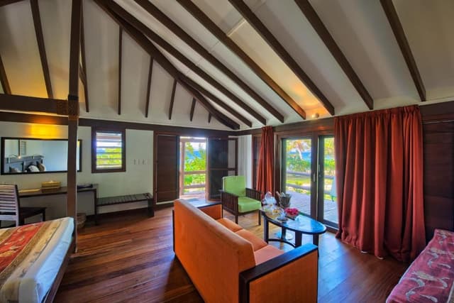 Deluxe Ocean View Bure