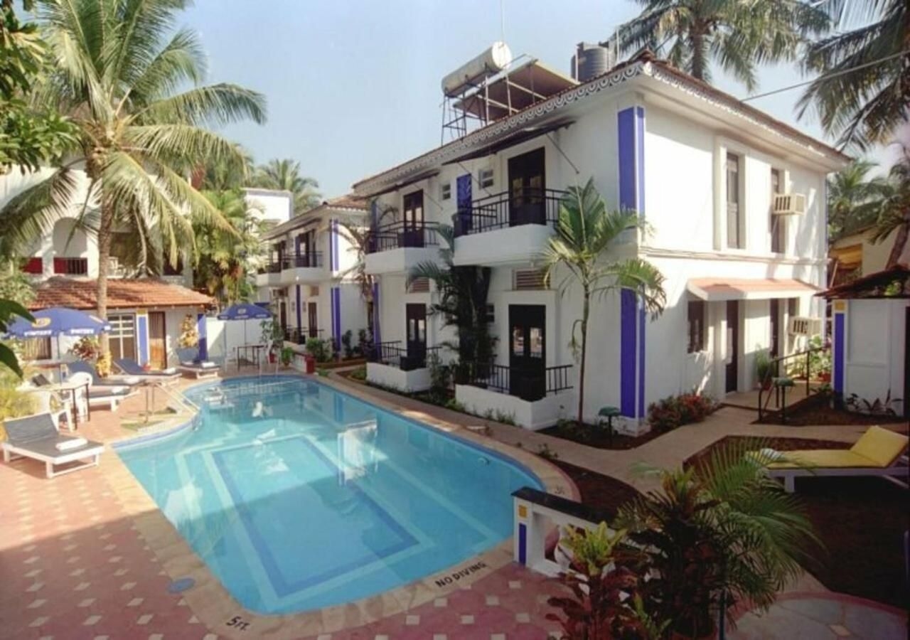 Ronil Royale0