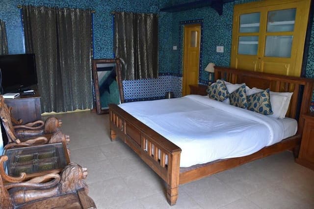 Super Deluxe Room