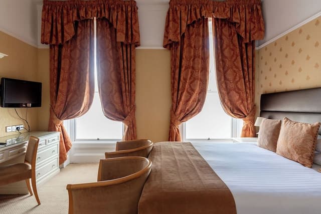 Executive Seaview Double