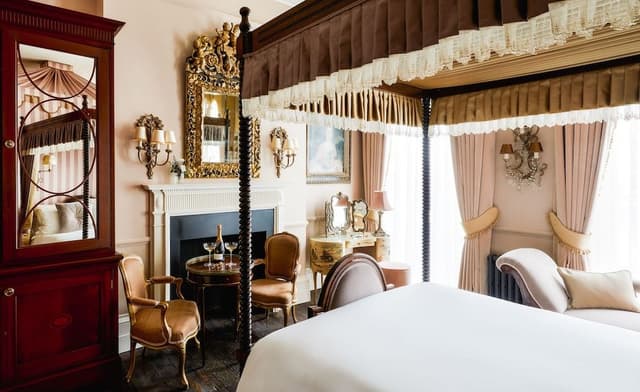 Honeymoon Double Room