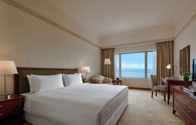 Premier Seaview room