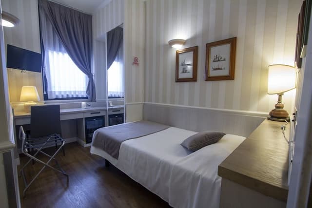 Standard Single Room