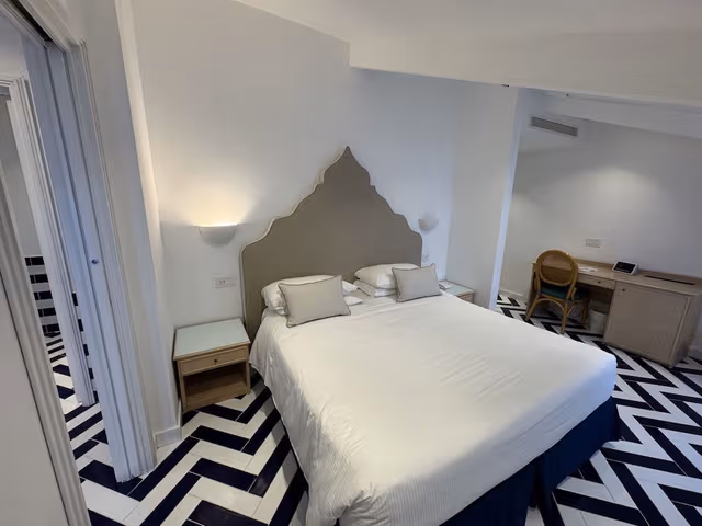 Deluxe Double Room (Attic - No view)