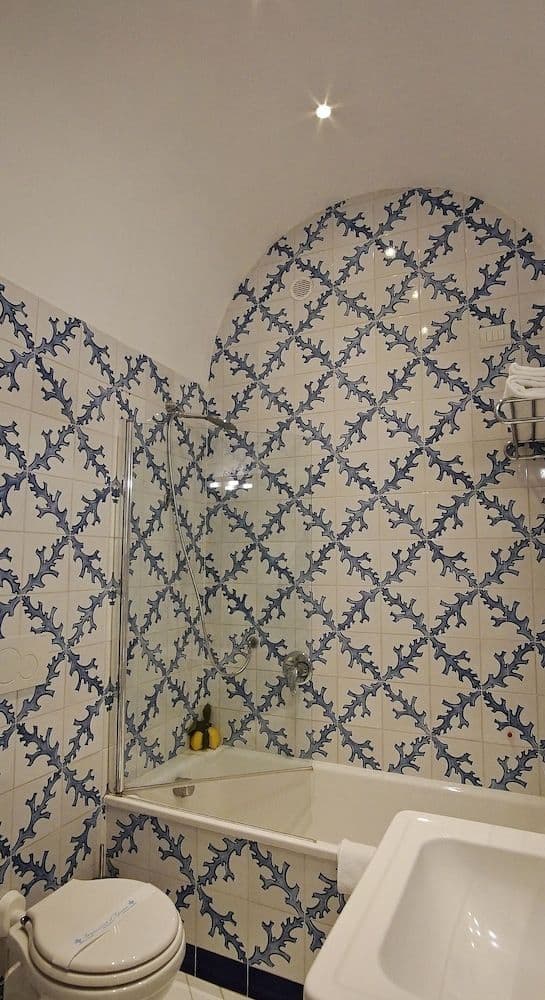 Standard Double or Twin Room, Partial Sea View