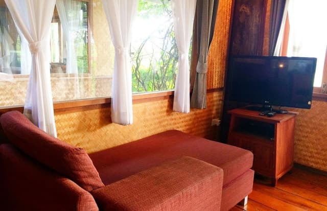 Villa With A/C (Chomjan House)