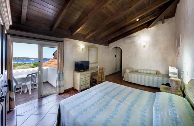 Triple Room with Sea View with balcony
