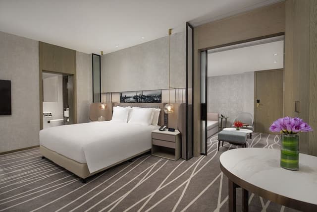 Suite, 1 Bedroom (Worklife)