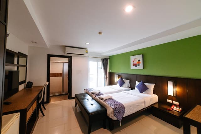 Standard Twin Room