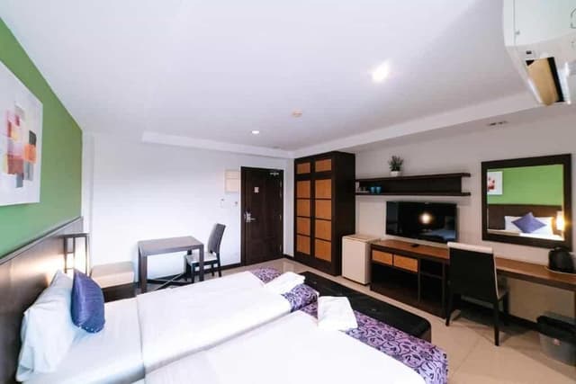 Standard Twin Room