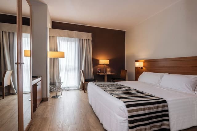 Family Room 5/6 people (2 camere separate adiacenti)