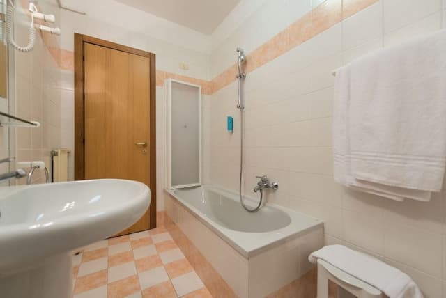 Triple Room, Accessible
