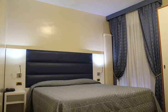 Double Room Single Use