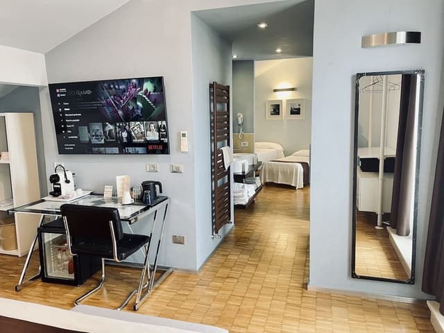 Panoramic Suite, Jetted Tub