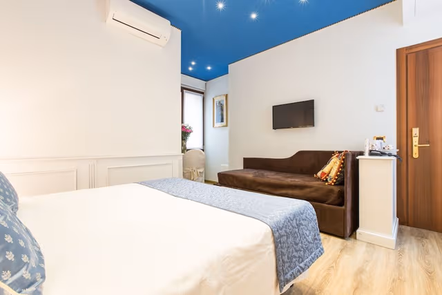 Triple Room