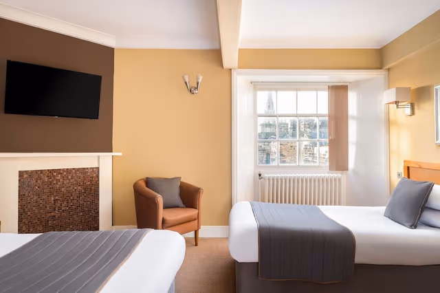 Triple Room