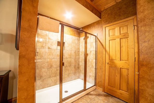 Family Cabin, 2 Bedrooms, Jetted Tub