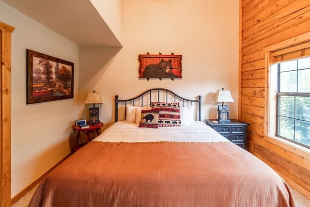 Family Cabin, 2 Bedrooms, Jetted Tub