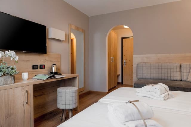 Comfort Triple Room, Balcony, Mountain View