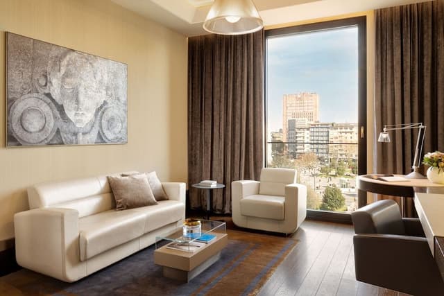 Suite, 1 King Bed