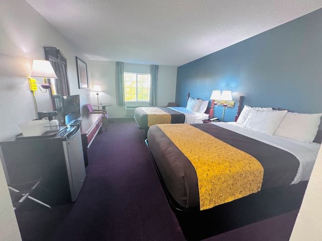 Standard Double Room, 2 Queen Beds