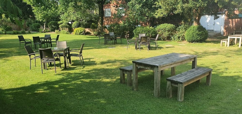 Best Western Linton Lodge Hotel3
