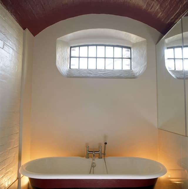 Club Double Cell Room