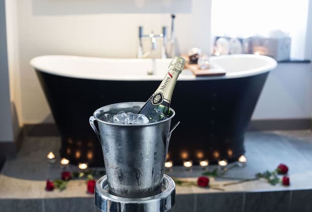 Signature Suite