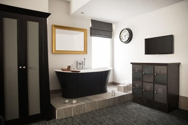 Signature Suite